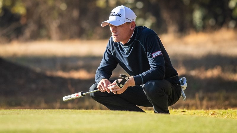 Bloem's Viljoen flies high with albatross to lead Mopani Zambia Open Bloem's Viljoen flies high with albatross to lead Mopani Zambia Open | News Article