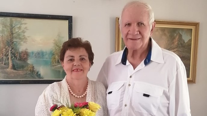 Twee bejaardes van Parys laat mense weer in liefde glo | News Article
