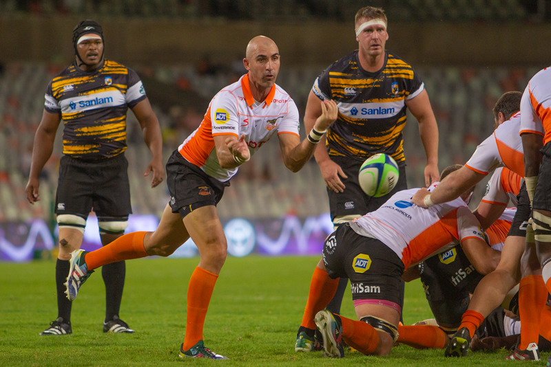 Pienaar starts against the Griffons | News Article