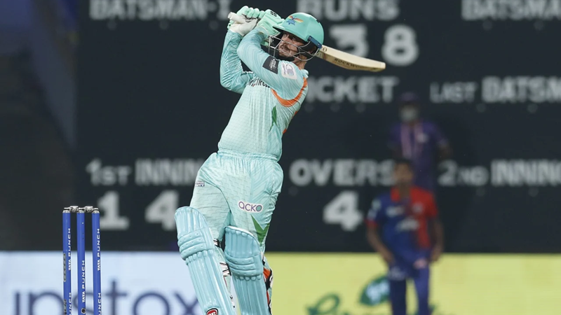 Vintage De Kock impresses with monster knock Vintage De Kock impresses with monster knock | News Article