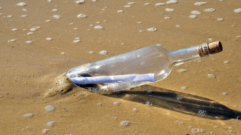 Message in a bottle from Scotland reaches Norway 25 years later | News Article