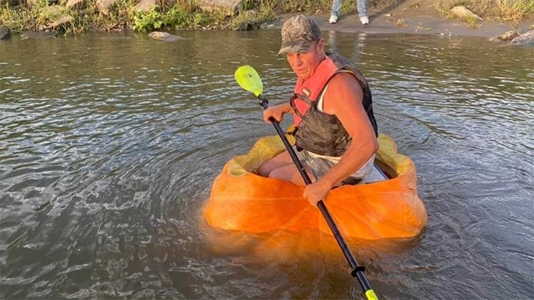 Man celebrates birthday by travelling in pumpkin boat, breaking world record Man celebrates birthday by travelling in pumpkin boat, breaking world record | News Article