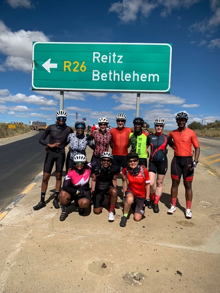 Cyclists endure cold Free State weather to change lives | News Article