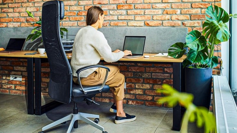 Weird Wide Web – Te lank of te veel sit kan sleg wees vir jou brein Weird Wide Web – Te lank of te veel sit kan sleg wees vir jou brein | News Article