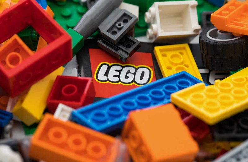 Antoni Porowski gets Lego attention | News Article