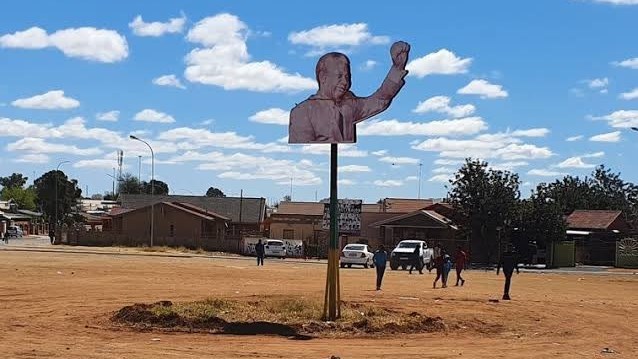 Blame shifted for controversial #Madiba statue | News Article
