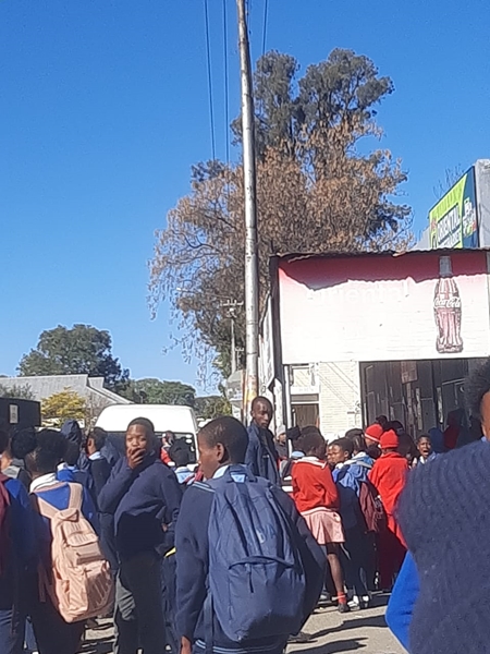 Protestors shut down Free State municipal offices | News Article