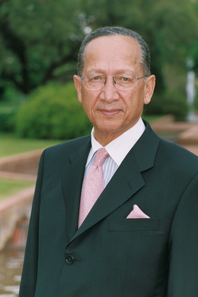 UFS mourns the passing of former chancellor Dr Franklin Sonn | News Article