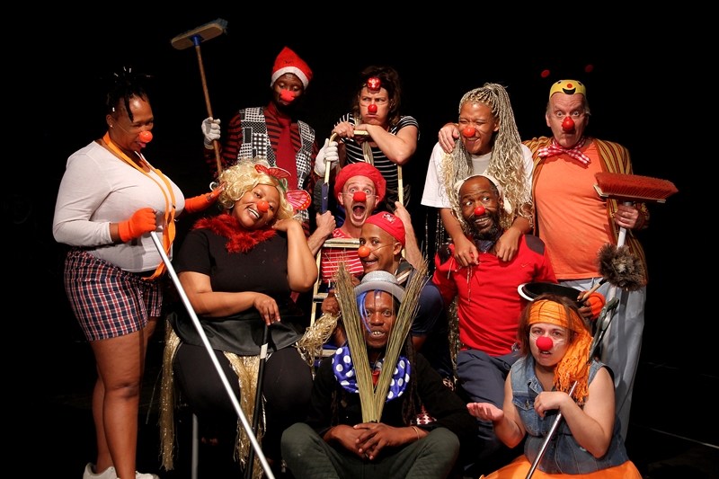 Narrewales met die Bloem Klown Troop by die Vrystaat Kunstefees | News Article