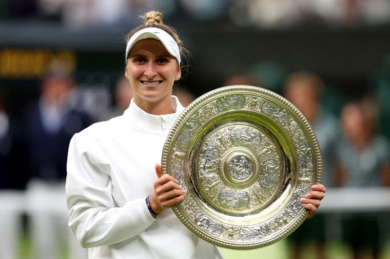 Unseeded Vondrousova wins Wimbledon | News Article
