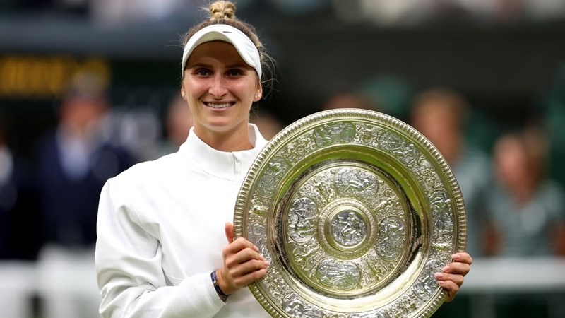 Unseeded Vondrousova wins Wimbledon | News Article
