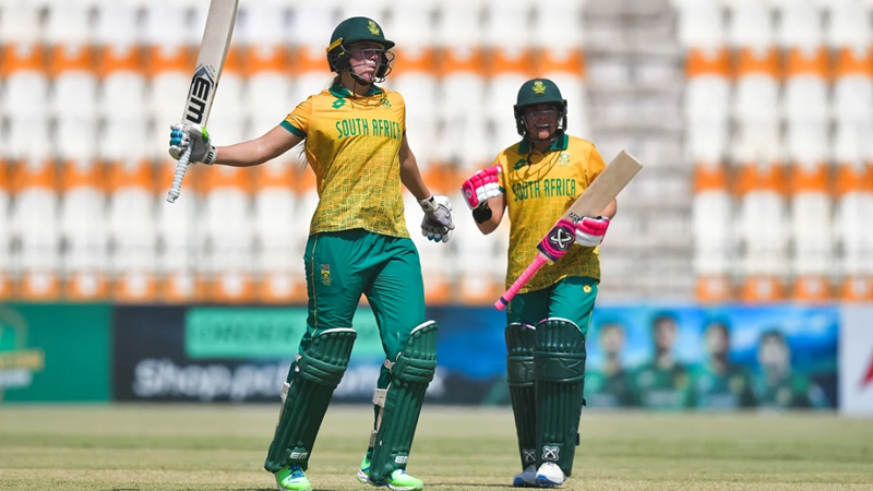 Dercksen blitz lead Proteas to T20 International series win | News Article