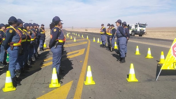 Female police officers lead successful Operation Basadi in Theunissen | News Article