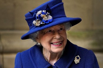 Portraits of Queen Elizabeth II on Stonehenge  | Blog Post