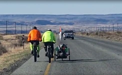 Noord-Kaapse held pak vyf dae op handfiets vir liefdadigheid aan | News Article