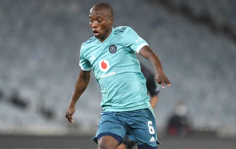 Motshwari suspended by Buccaneers | News Article