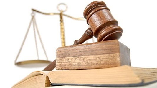 Pa, twee seuns van Kimberley kry lewenslank vir moord Pa, twee seuns van Kimberley kry lewenslank vir moord | News Article