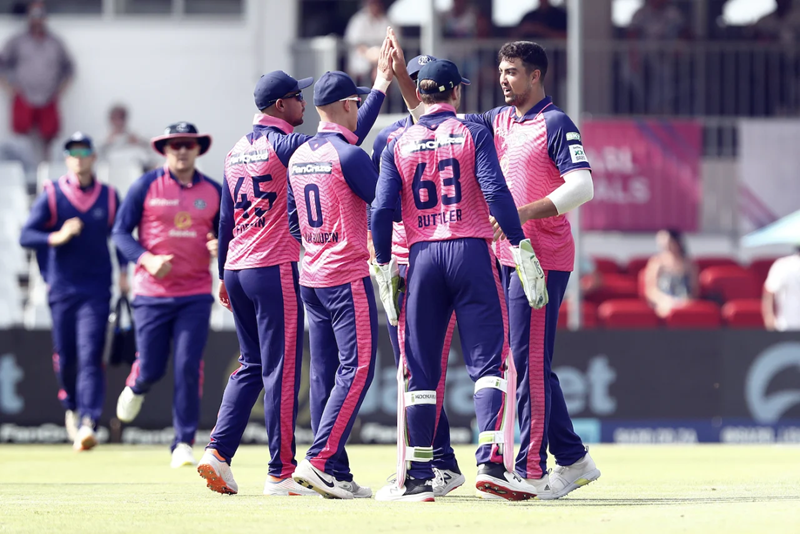 Royals beat the Super Giants by 10 runs | News Article