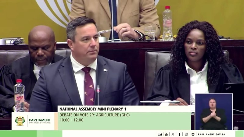 Steenhuisen beloof nuwe fokus en sterker samewerking in landbou Steenhuisen beloof nuwe fokus en sterker samewerking in landbou | News Article