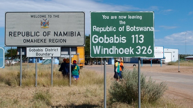 Namibië, Botswana skaf gebruik van paspoorte by grens af Namibië, Botswana skaf gebruik van paspoorte by grens af | News Article