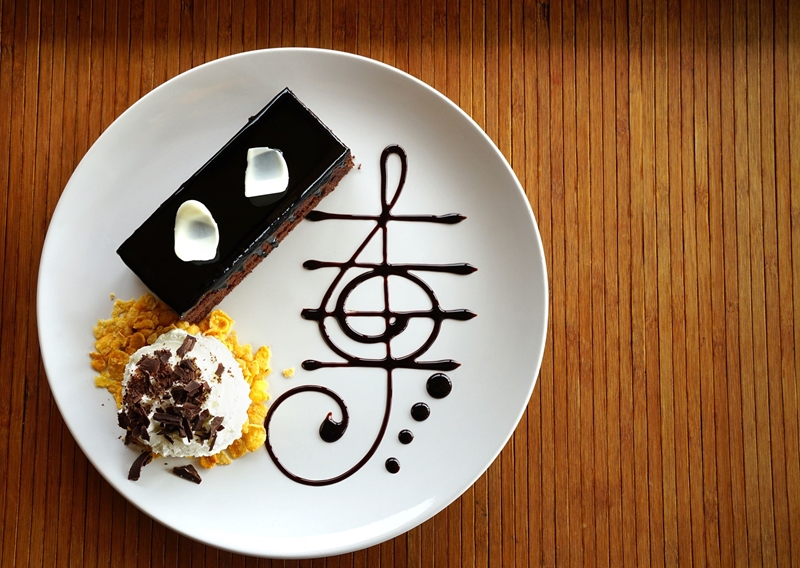 Nomsa Mlenga - uplifting local talent through music and food | News Article