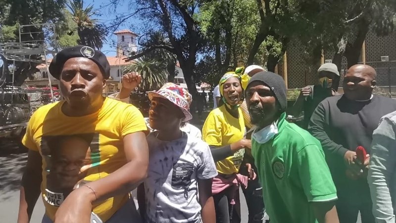 Magashule supporters angered by ongoing court cases - VIDEO | News Article