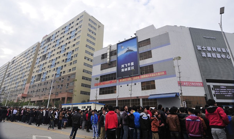 iPhone maker apologises after protests at China plant | News Article