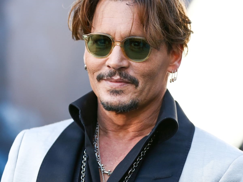 Kate Moss: Johnny #Depp never pushed or kicked me | News Article