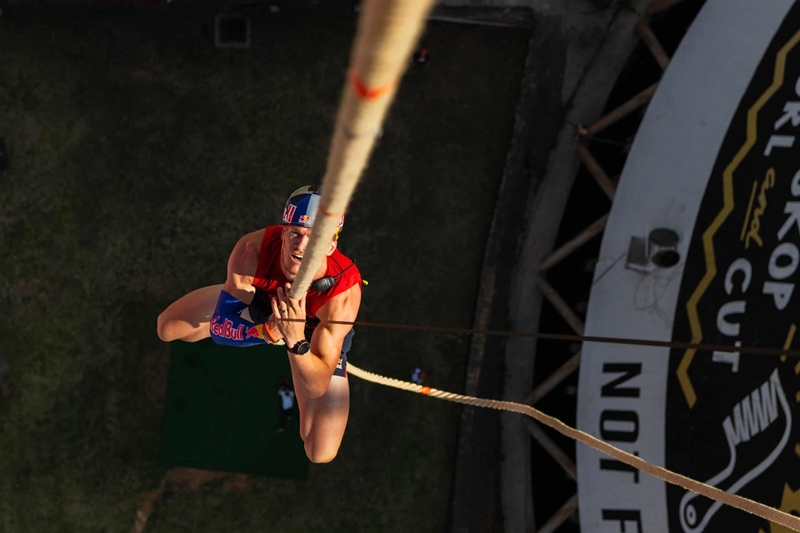 Takeshi's Castle move over, here comes Van Tonder! | News Article
