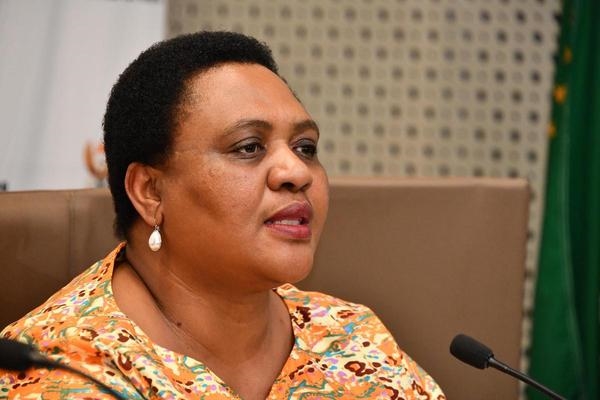 Minister condemns murder of five on FS farm | News Article