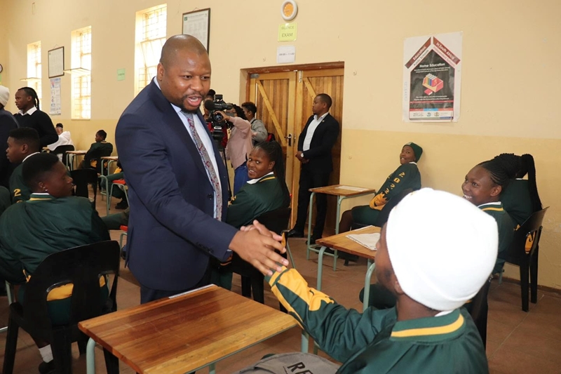 Vrystaatse LUR waarsku matrieks moenie kul nie | News Article