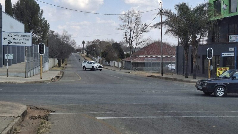 DA bekommerd oor gevaarlike kruising in Parys DA bekommerd oor gevaarlike kruising in Parys | News Article