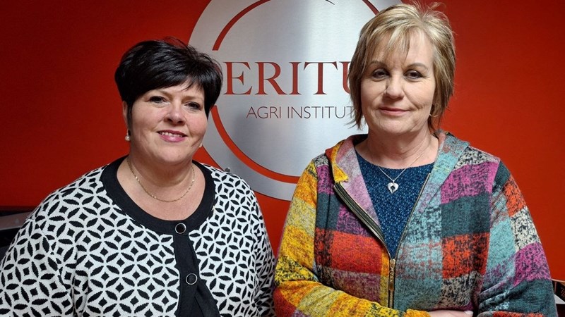 Vroue in Landbou: Peritum-leiers neem voortou | News Article