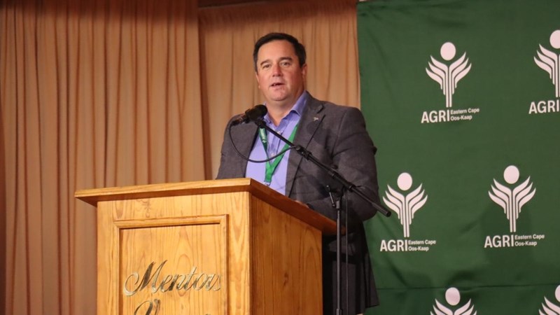 Steenhuisen lewer bemoedigende boodskap by Agri Oos-Kaap se kongres Steenhuisen lewer bemoedigende boodskap by Agri Oos-Kaap se kongres | News Article