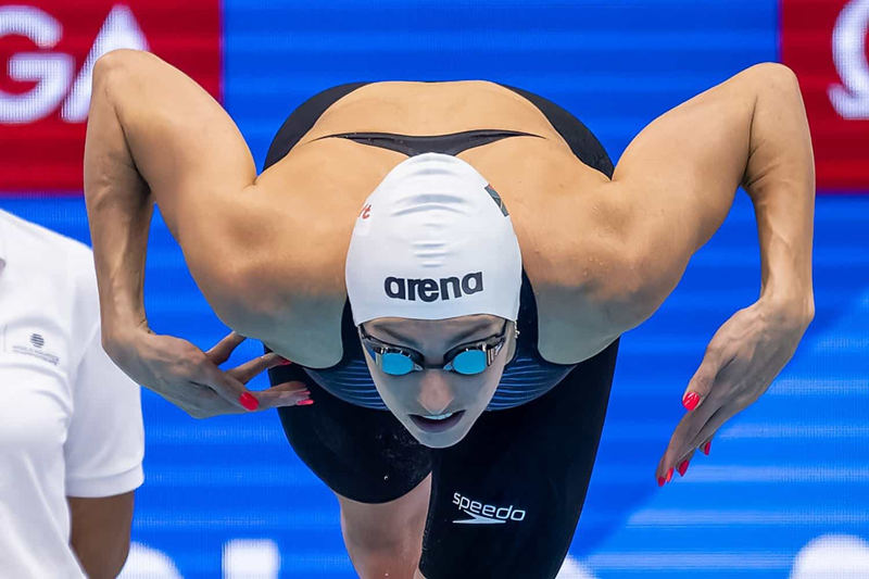 Schoenmaker into 200m breaststoke final in Fukuoka | News Article