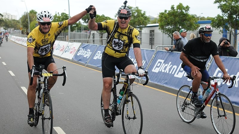 Bloemfonteiner gegroet ná hartaanval in Kaapstad-fietstoer Bloemfonteiner gegroet ná hartaanval in Kaapstad-fietstoer | News Article