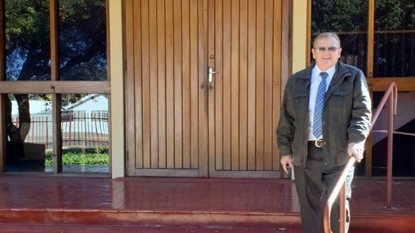 Kimberley-dominee neem swaar afskeid ná 4 dekades Kimberley-dominee neem swaar afskeid ná 4 dekades | News Article