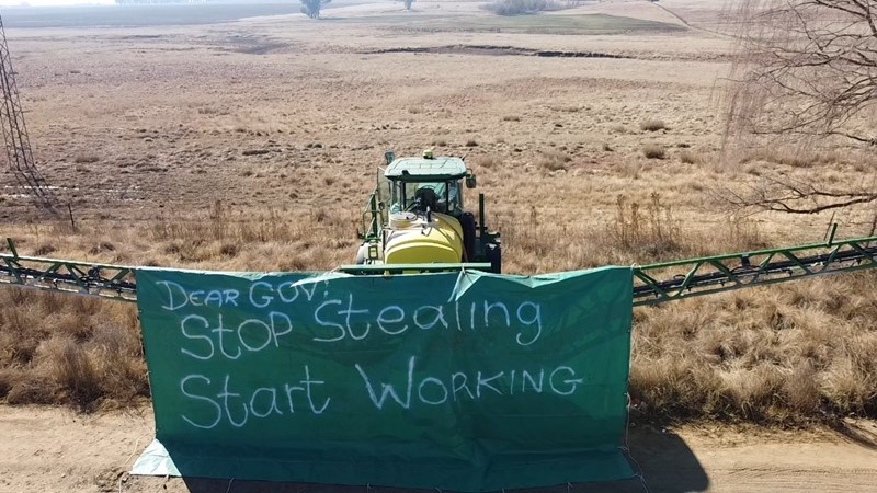 Vrystaatse regering het week om te sê oor haglike R708-pad Vrystaatse regering het week om te sê oor haglike R708-pad | News Article