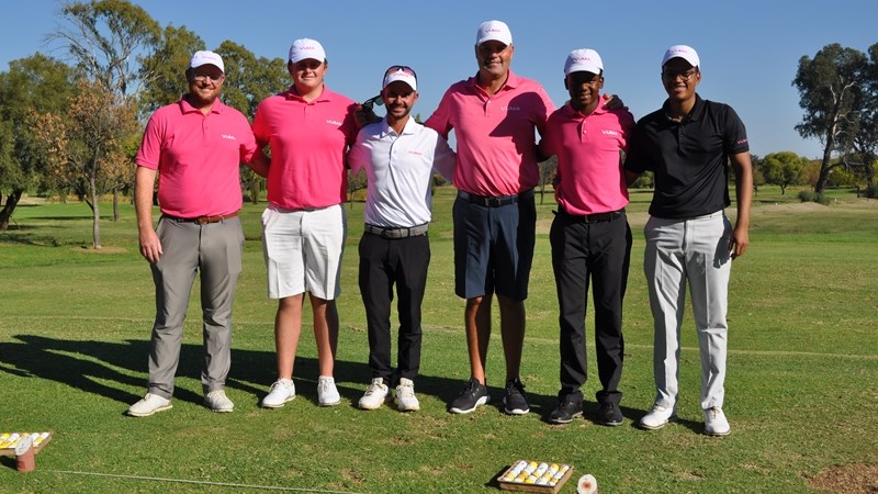 Bloemfonteinse jong mense leer kuns van gholf by beroepspelers Bloemfonteinse jong mense leer kuns van gholf by beroepspelers | News Article