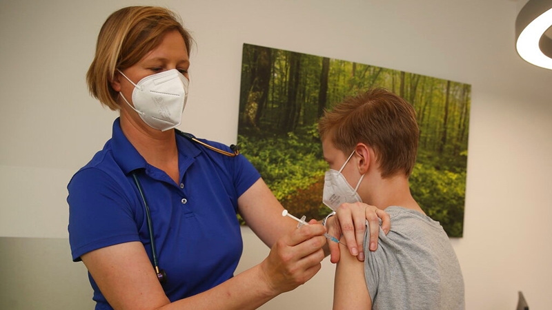 #OwnYourLife: FS gets going with vaccination of teens | News Article