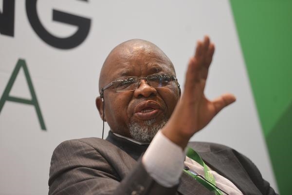 Mantashe defends use of coal | News Article