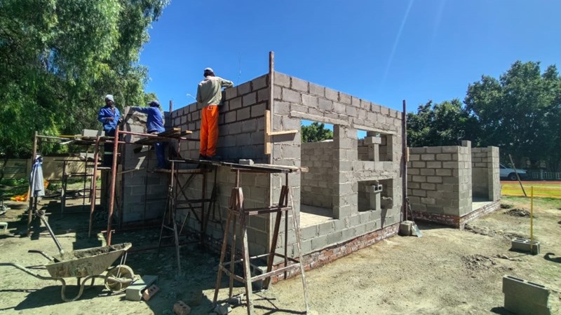 Mine finally starts to address Jagersfontein housing crisis – VIDEOS Mine finally starts to address Jagersfontein housing crisis – VIDEOS | News Article
