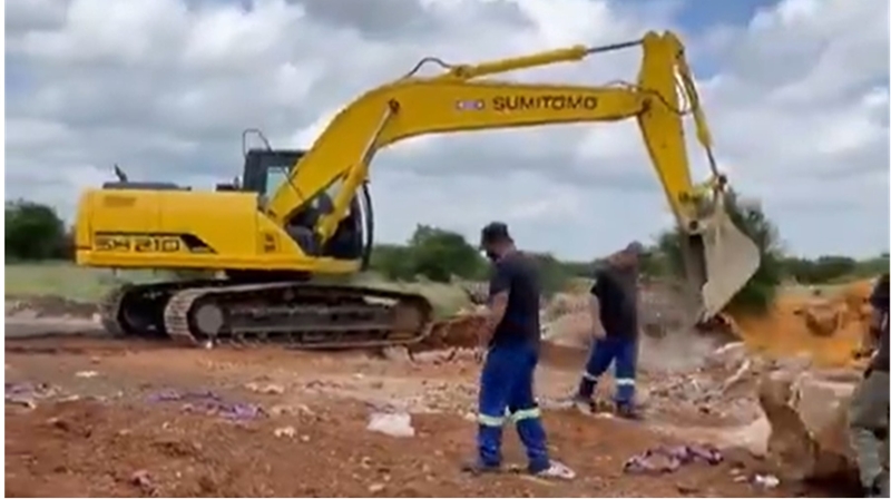 Bevryding van onwettige Stilfontein-mynwerkers onderweg | News Article