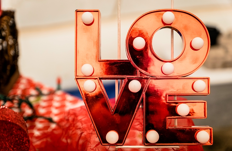 #ValentinesDay in the City or Roses | News Article