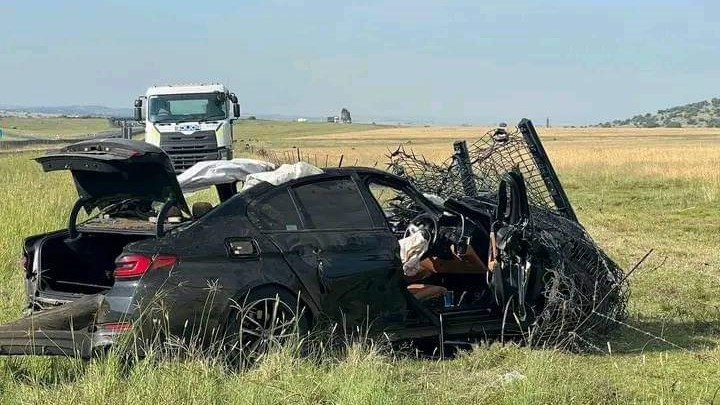 Condolences pouring in after fatal crash of Makgoe, bodyguard | News Article