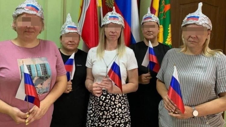 Weird Wide Web – Wit-Russiese blogger poets tientalle Russiese onderwysers! Weird Wide Web – Wit-Russiese blogger poets tientalle Russiese onderwysers! | News Article