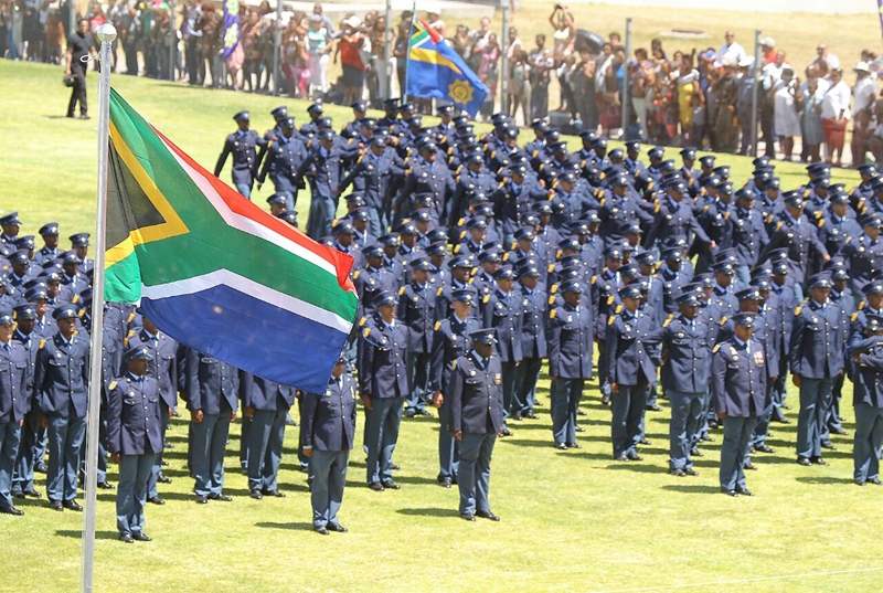 10 000 nuwe polisielede van Woensdag af ontplooi | News Article