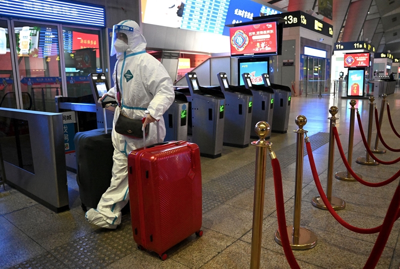 SA's coronavirus council meets after discovery of new variant | News Article