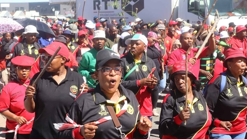 Cosatu neem stryd op teen Vrystaatse munisipaliteite oor fondsbydraes | News Article