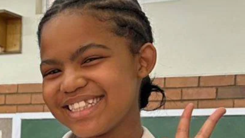 Ongeluk buite Kimberley eis leerder, ouers en broer | News Article